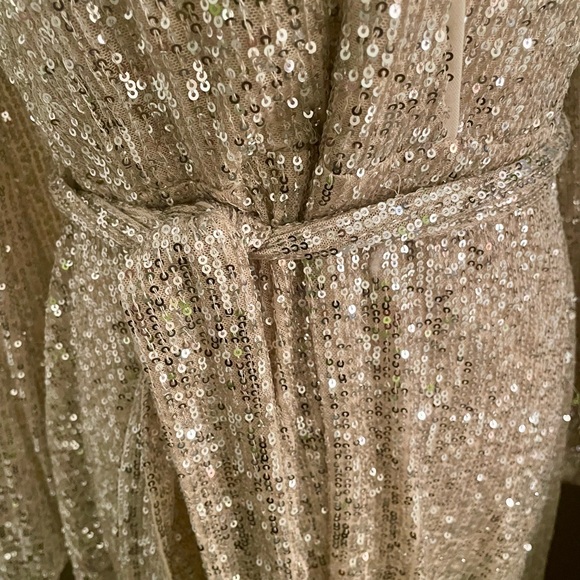 Barton ❤️ Sequins Belissa A-Line Wrap Mini Dress - Picture 6 of 12